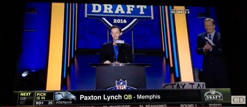 Broncos Select Paxton Lynch