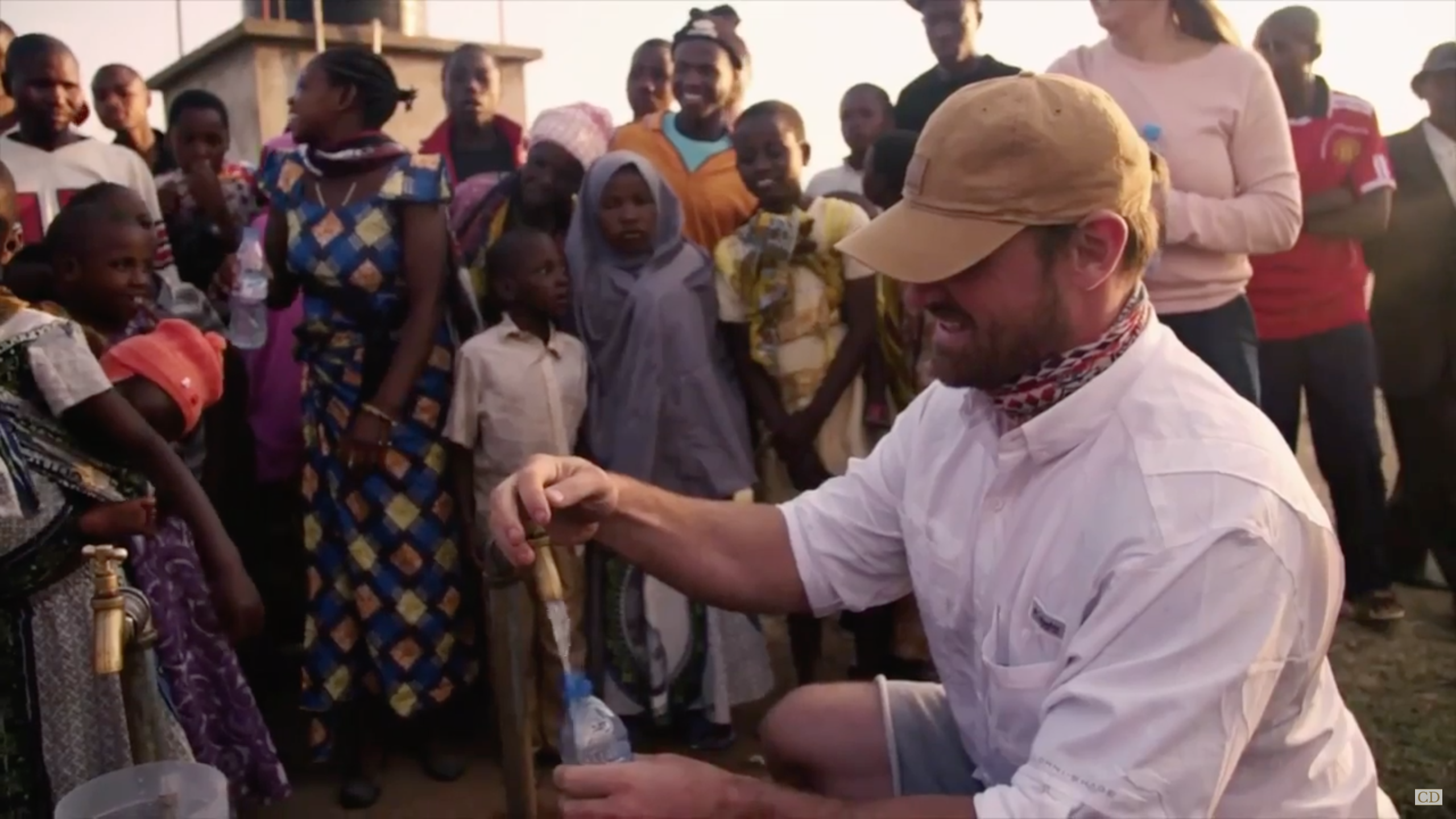 Howie Roseman, Chris Long Honored with Humanitarian Award